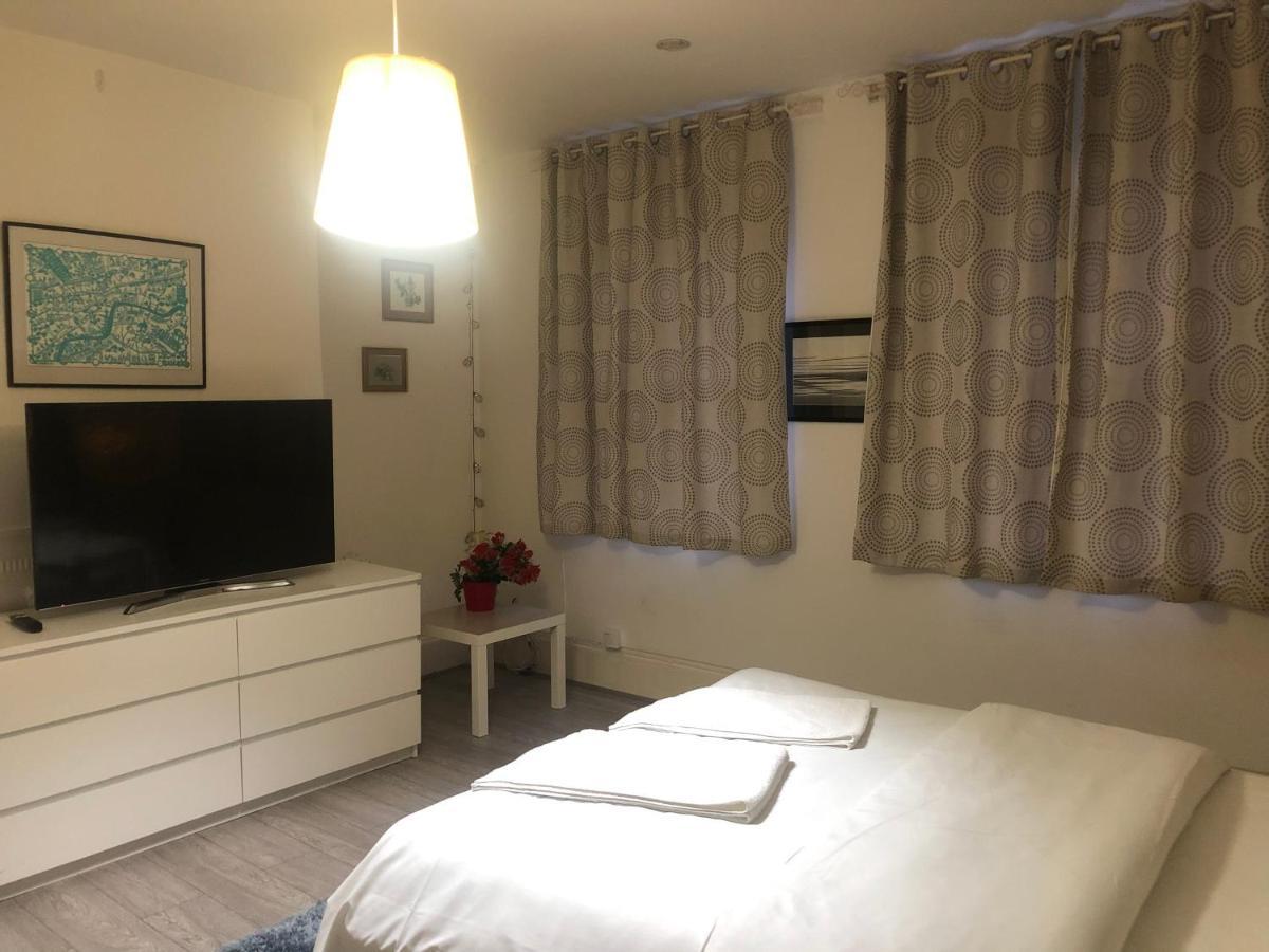 Oyo 94 Bricklane Studio Flats Hotel ลอนดอน ภายนอก รูปภาพ
