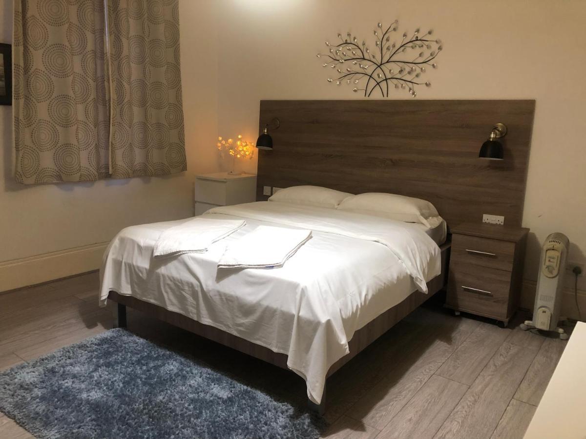 Oyo 94 Bricklane Studio Flats Hotel ลอนดอน ภายนอก รูปภาพ