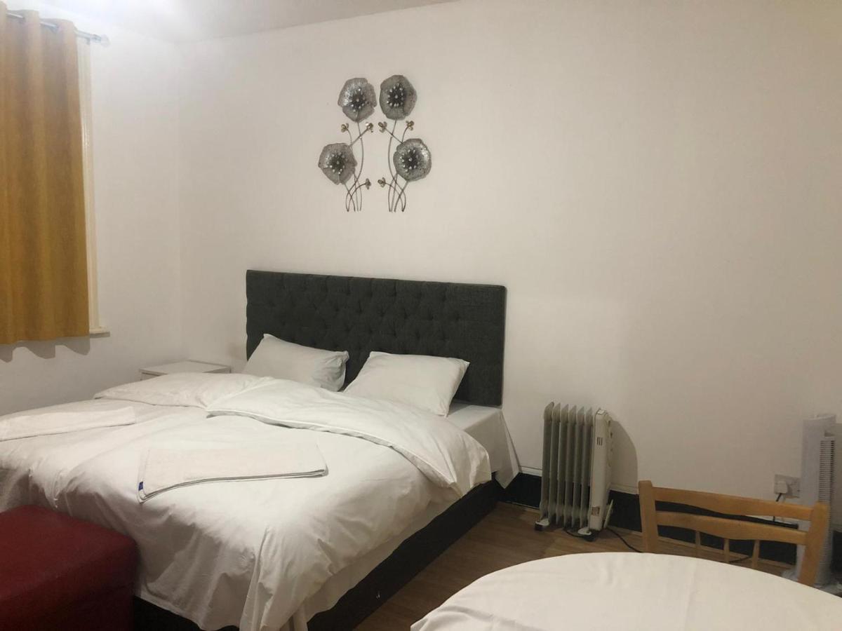 Oyo 94 Bricklane Studio Flats Hotel ลอนดอน ภายนอก รูปภาพ